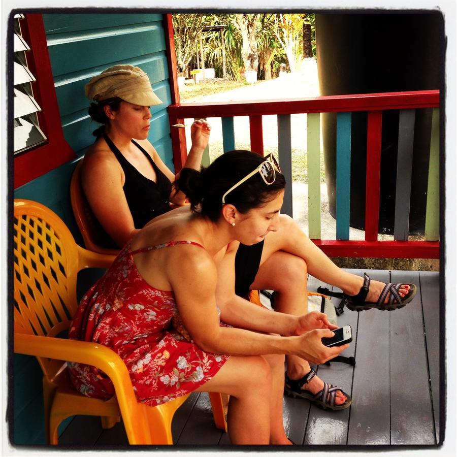 Lower Dover Jungle Lodge & Maya Ruins Unitedville Zimmer foto